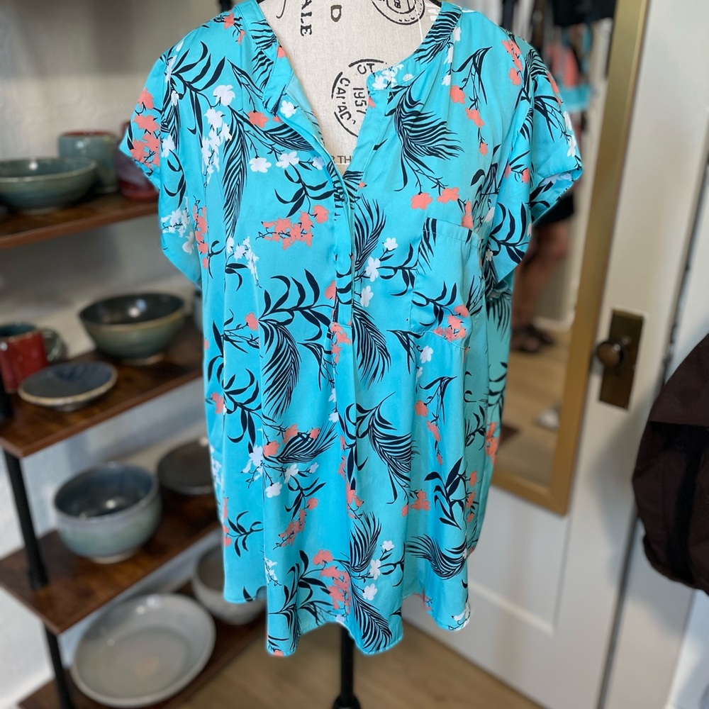 Liz Claiborne Turquoise Floral Button-Front Top